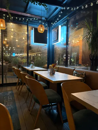 Ivy Lounge Shisha & Bar