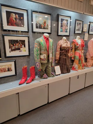 Legends of Country Music Museum and Nashville Souvenirs