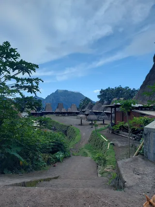 Tololela Traditional Village
