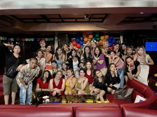 Bijinza de Makati Show Club