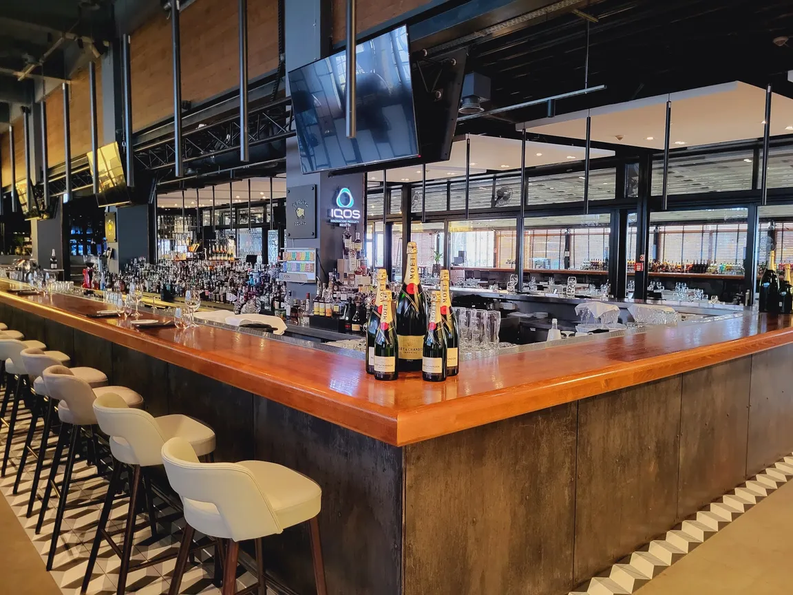 STIXX Bar & Grill