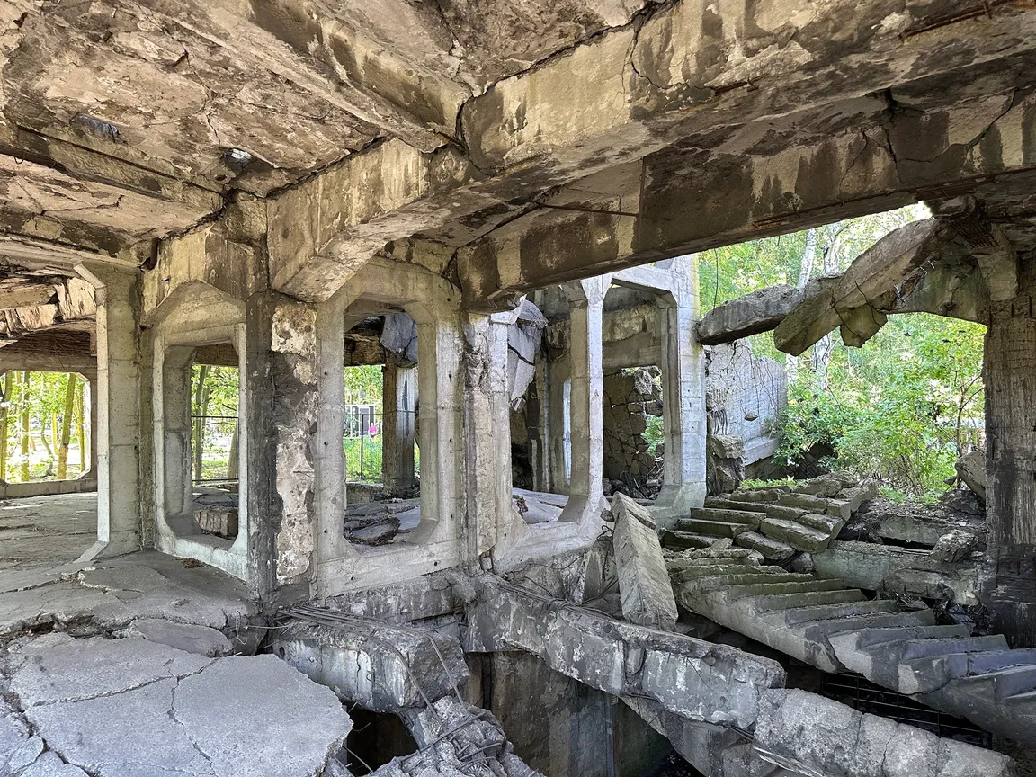 Westerplatte ruiny Nowych Koszar