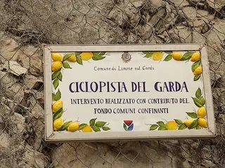 Banchina panoramica Ciclopedonale da Limone sul Garda a Riva del Garda