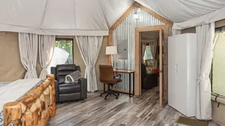 Elk Hollow Resort