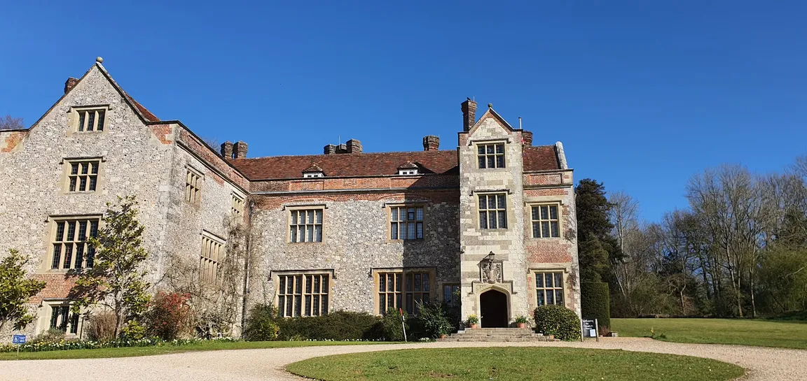 Hampshire Hawk Walks