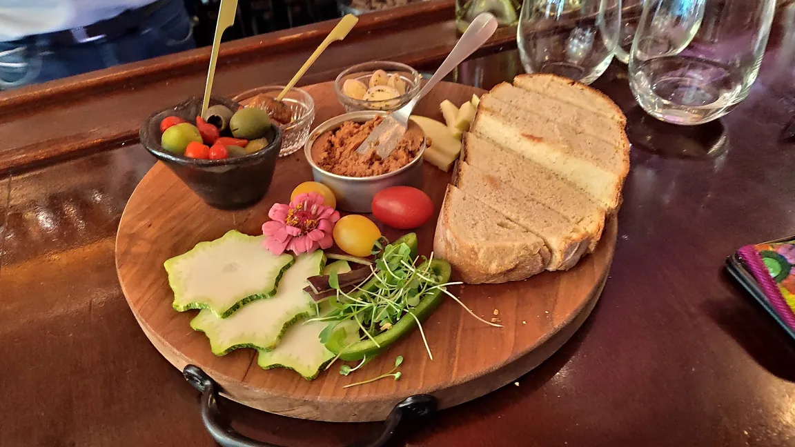 Caduceus Cellars and Merkin Vineyards Tasting Room
