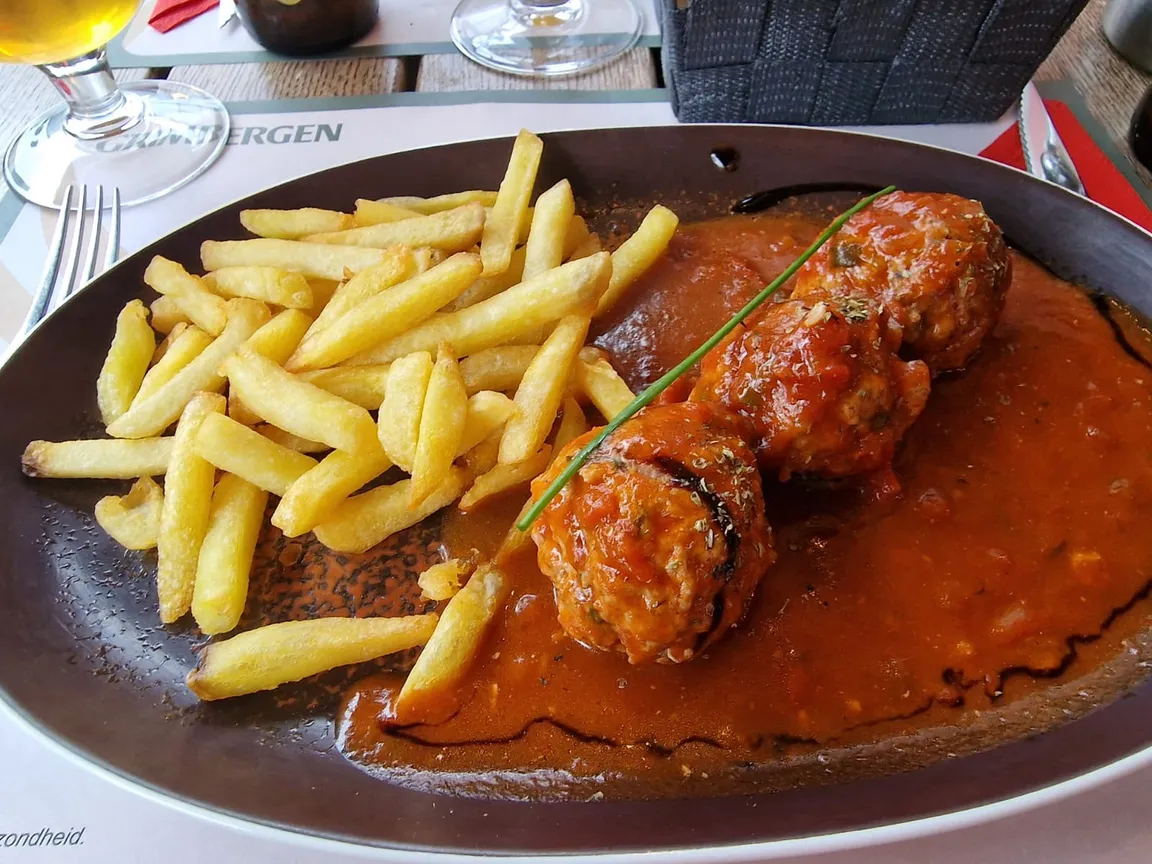 Le Bistro - Porte de Hal
