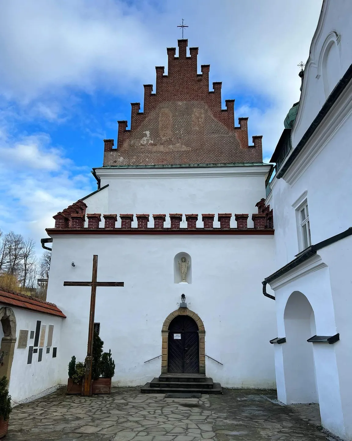 Opactwo Ojców Cystersów w Szczyrzycu