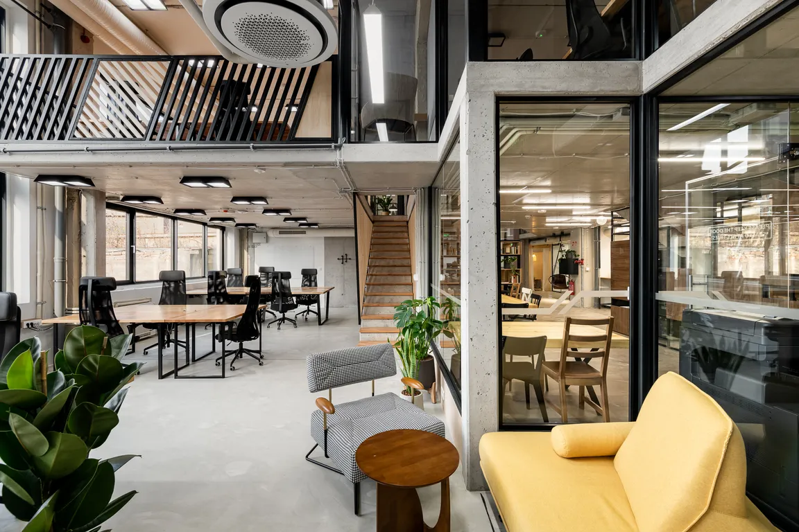 Puzl CowOrKing Budapest