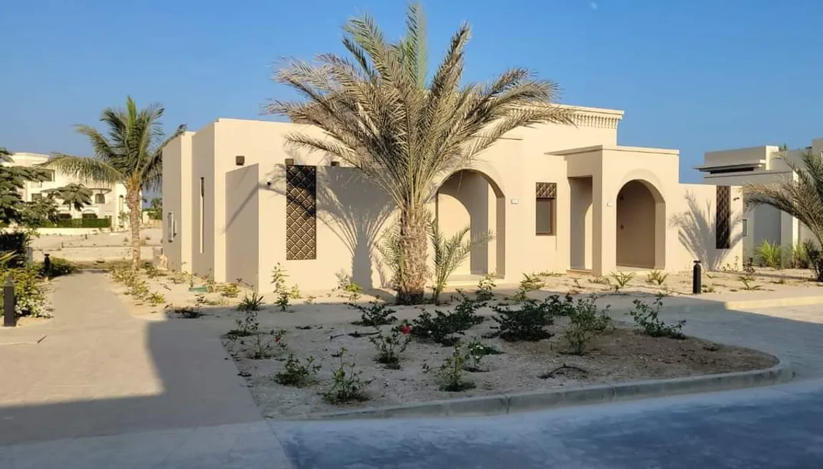 Laguna Waterfront Lodge Hawana
