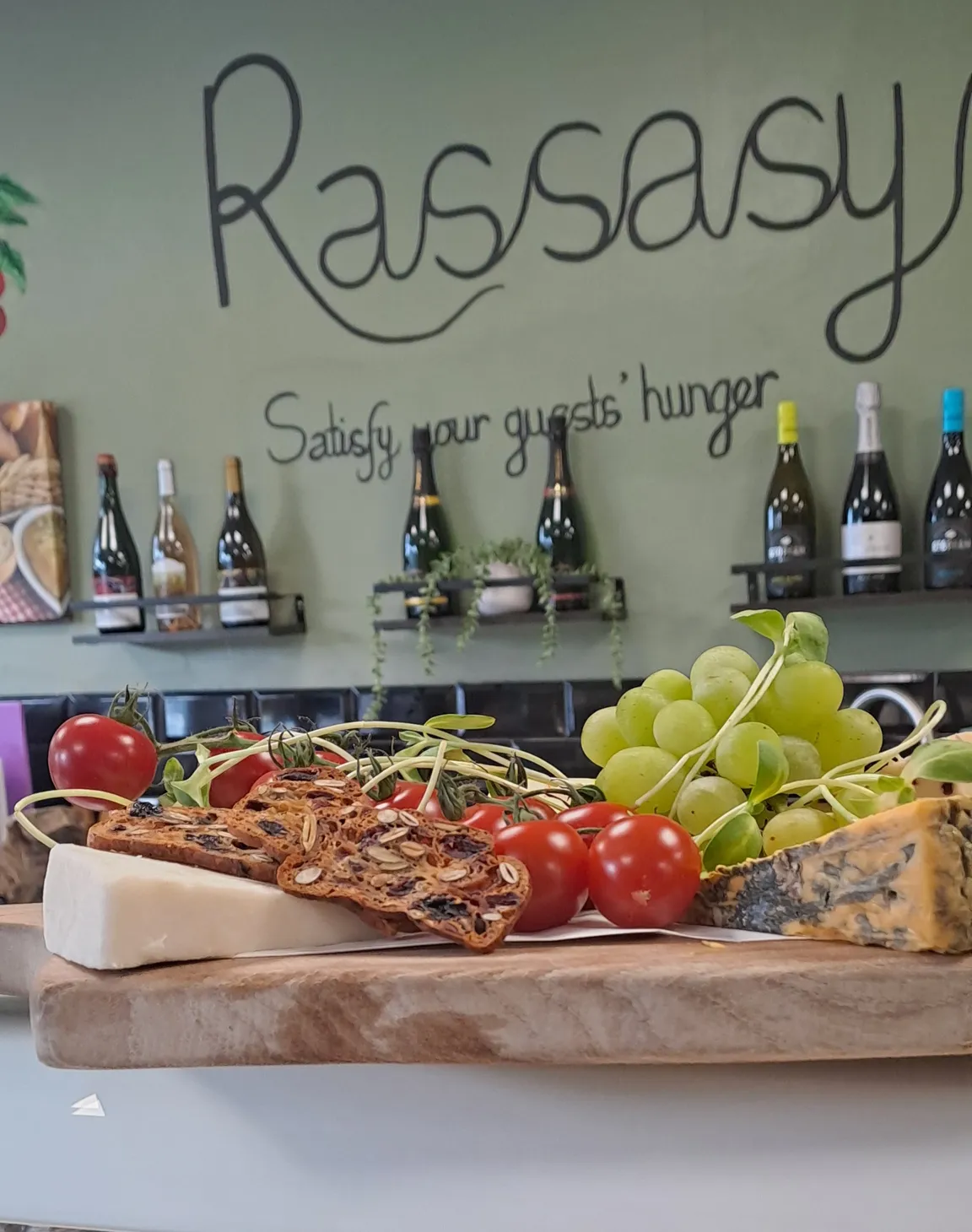 Rassasy & The Snug