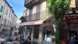 Cafe de la Halle