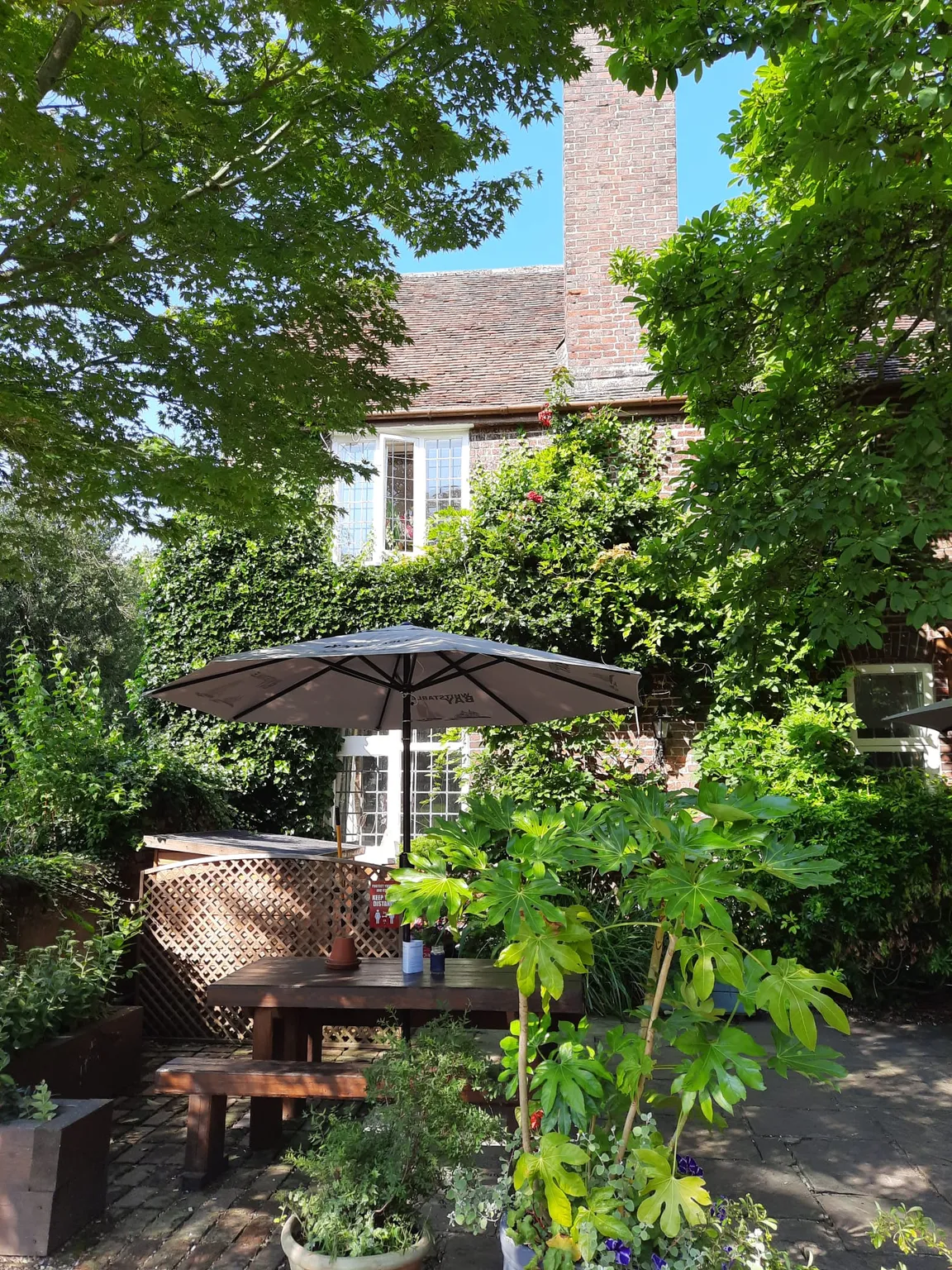 Howfield Manor