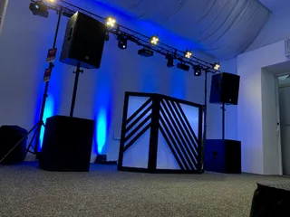 Mobile Beats - Wedding Dj & Venue light decor