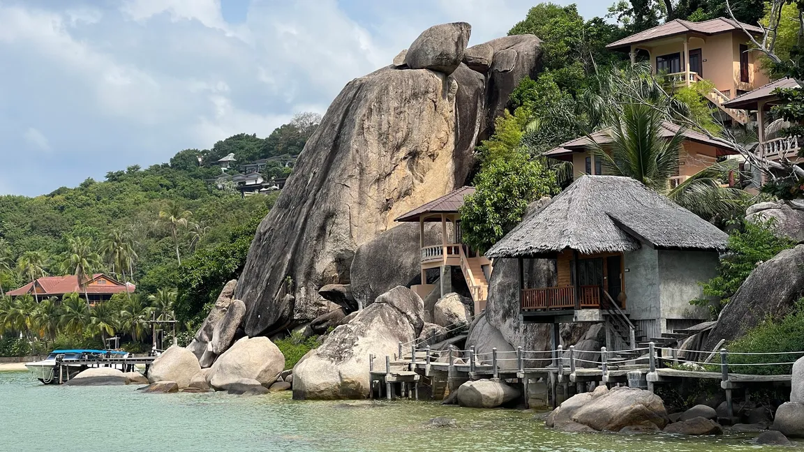 Taa Toh Lagoon Beach
