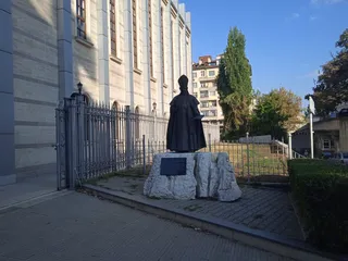 Статуя на Св. Йосиф с младенеца