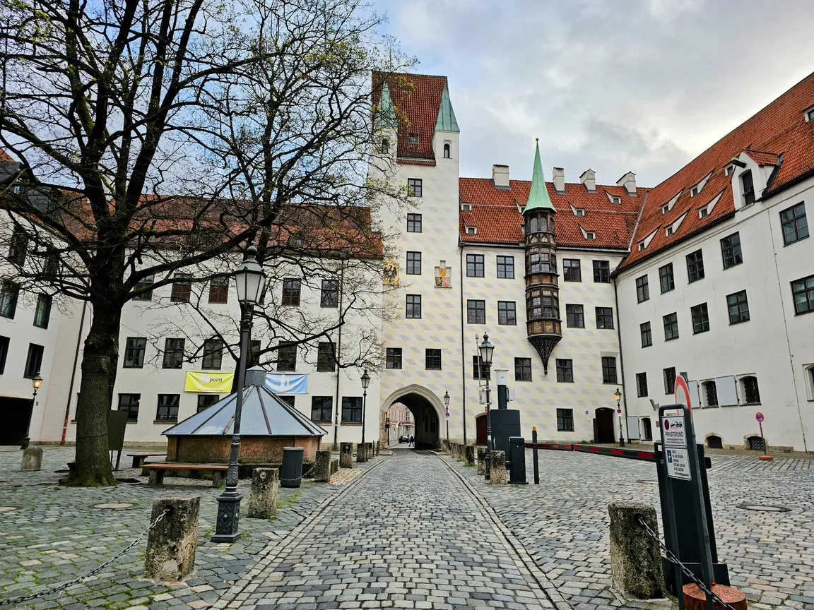 Alter Hof