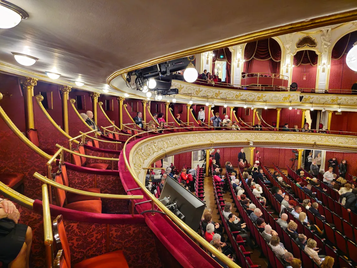 Opera Budapeska