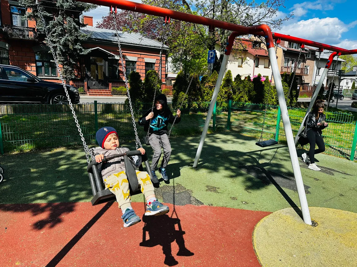 Park miejski - place zabaw