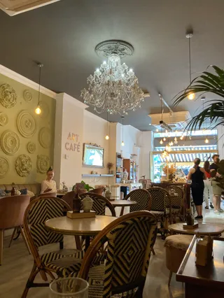 Camelia Art Café