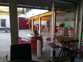 Cave et bar à vins, bières et whiskies - Eyguières
