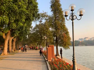 Hoàn Kiếm Lake