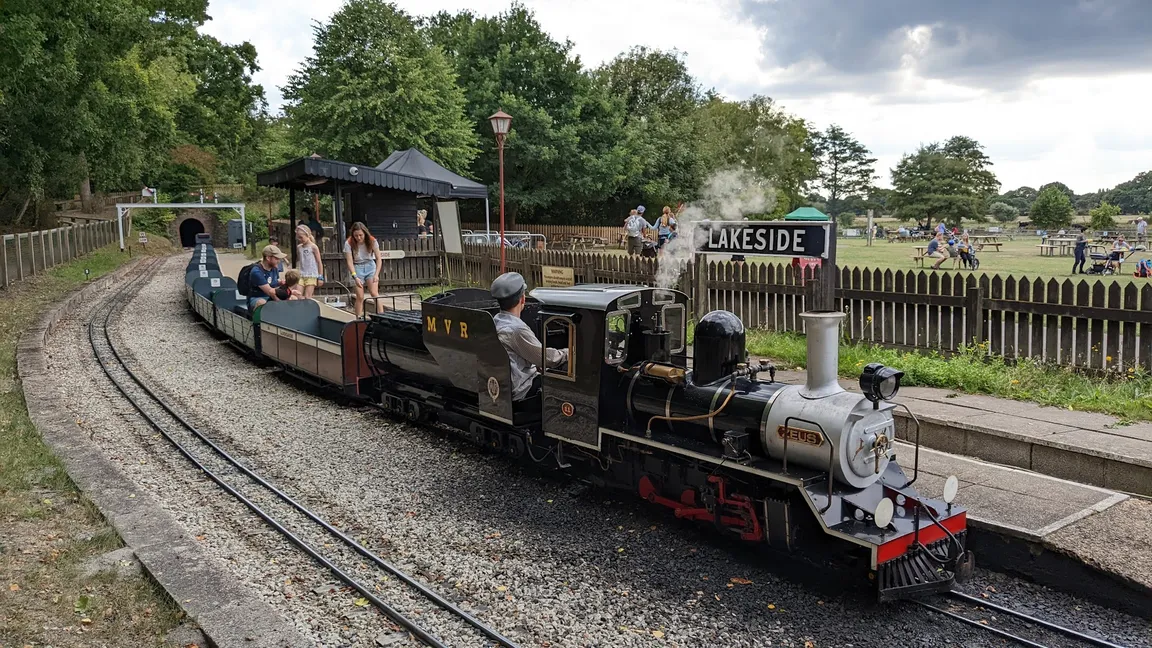 Moors Valley Country Park & Forest