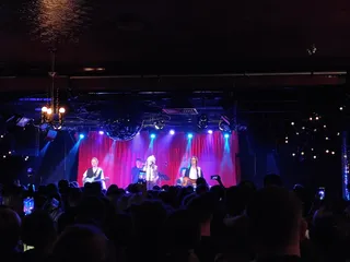 16 Tons Club