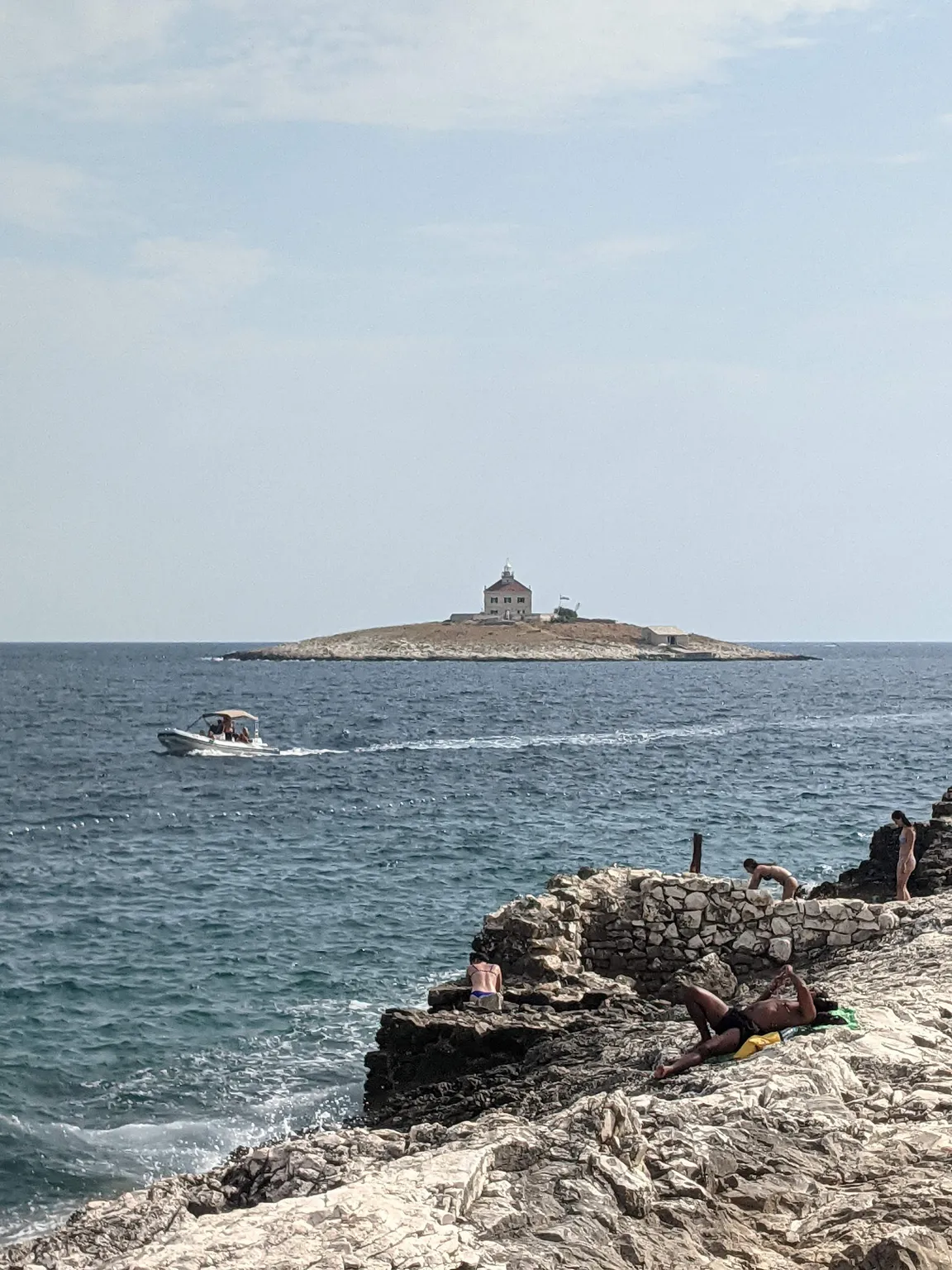 Pokonji dol Beach