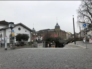Historische Hafenuhr