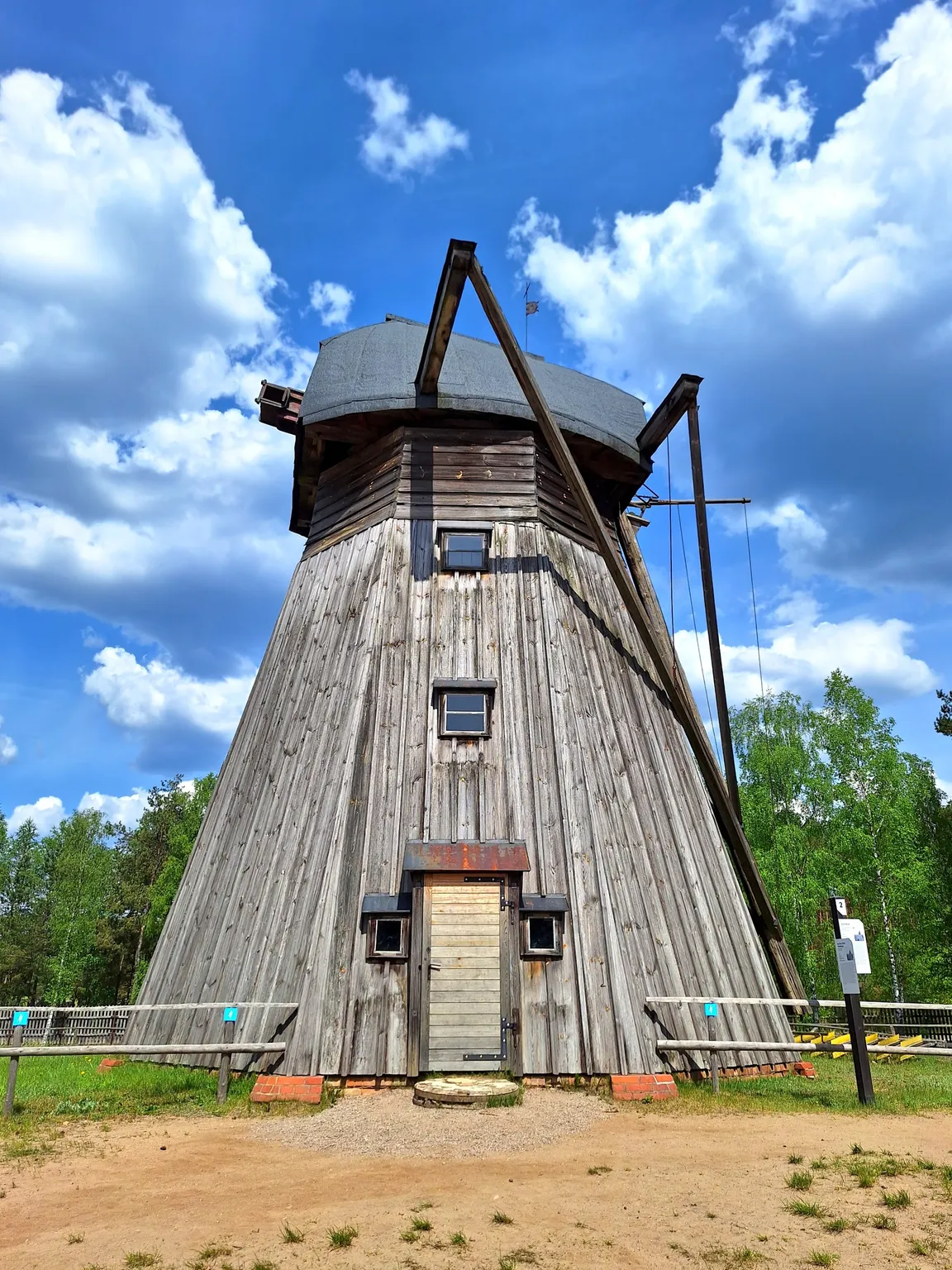 Muzeum - Kaszubski Park Etnograficzny im. Teodory i Izydora Gulgowskich we Wdzydzach
