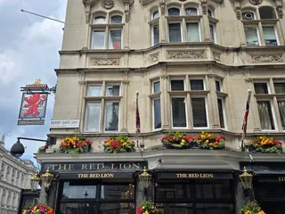 The Red Lion, Parliament Street