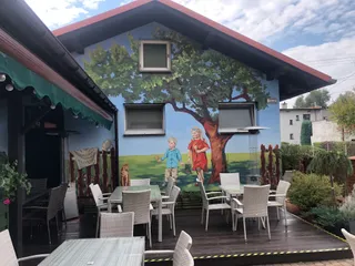 Ptyś Cafe