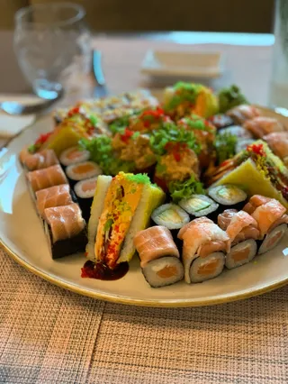 La-Guna Restaurant & Sushi Mori
