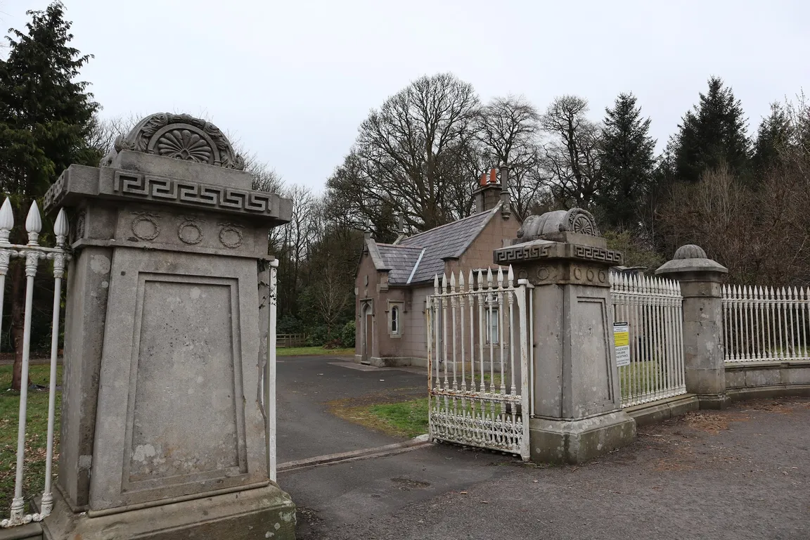Necarne Castle
