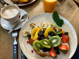 Caffe przy ulicy ŚRÓDMIEŚCIE