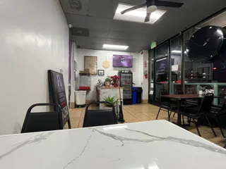 Fuji & Vi's Pizza