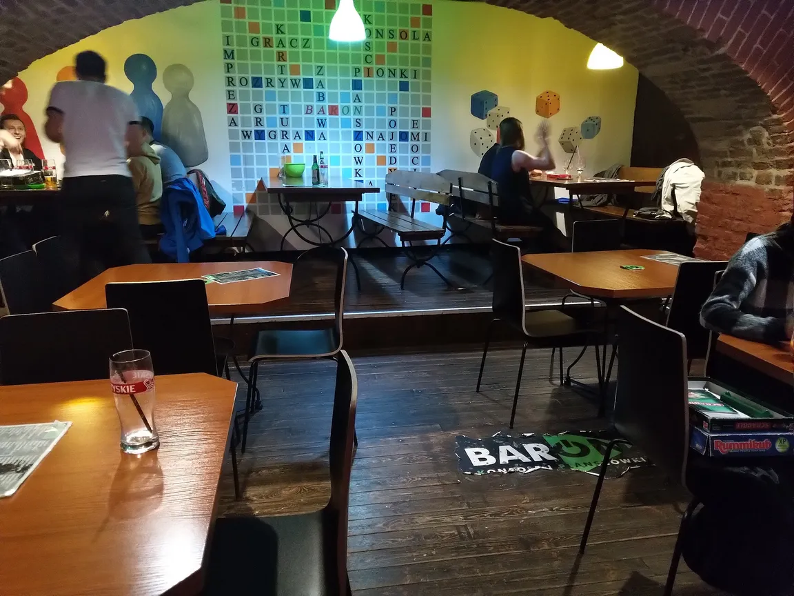 BarON - Pub z planszówkami i konsolami w Krakowie