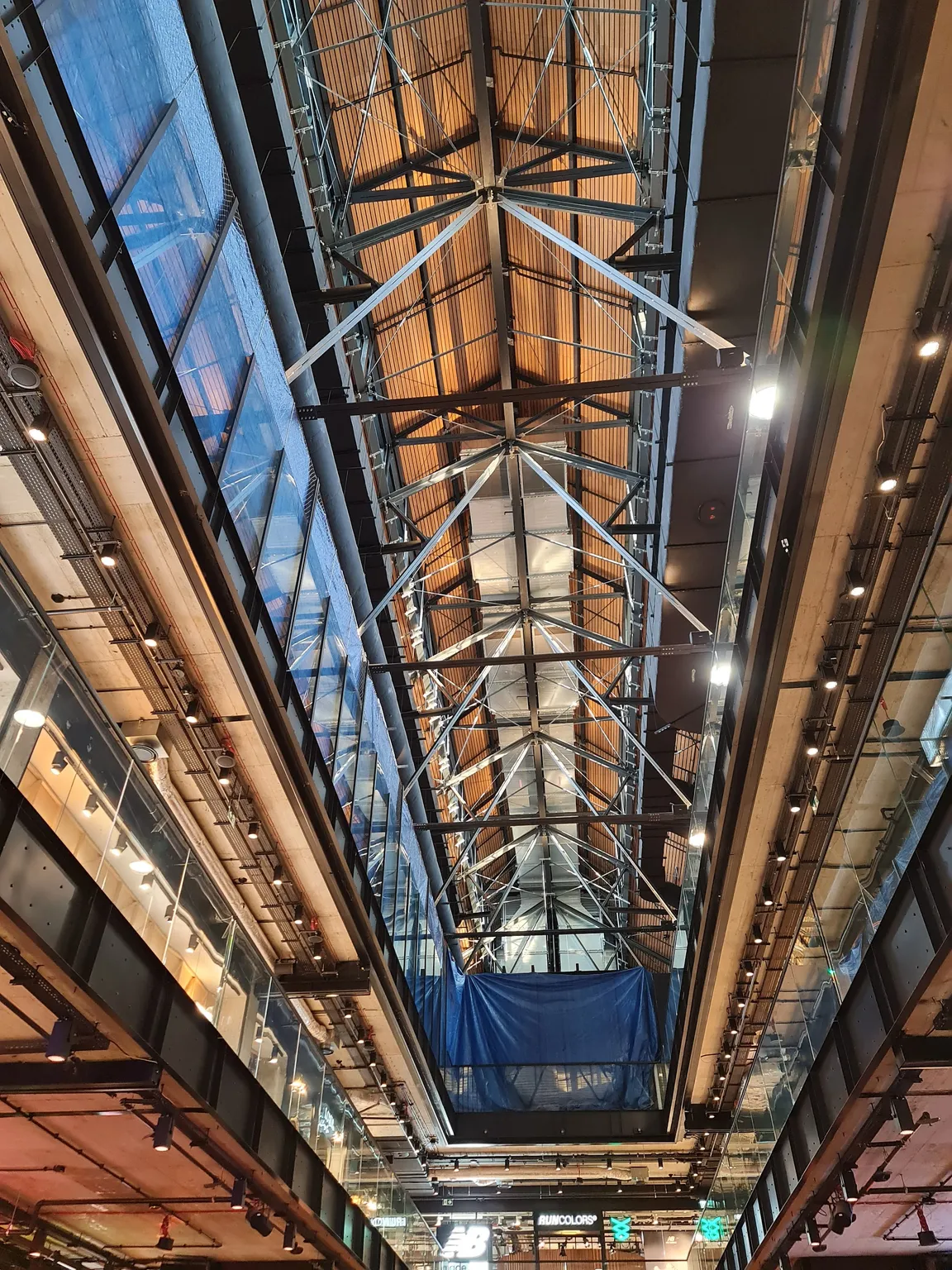 Food Hall Elektrownia Powiśle