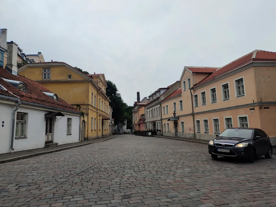 OldHouse Hostel