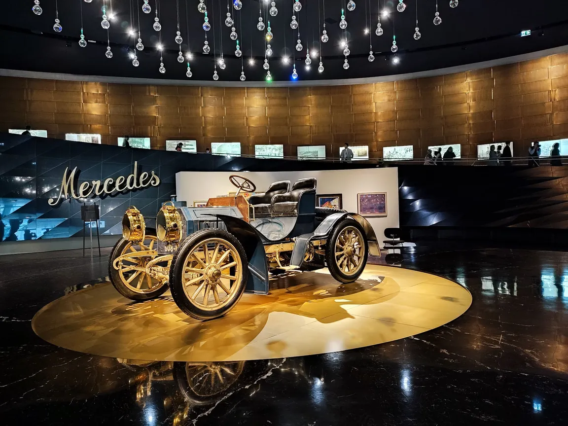 Mercedes-Benz Welt