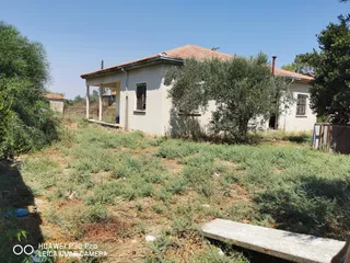 Ayios Dometios center