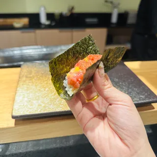 Sushi Lin L.E.S