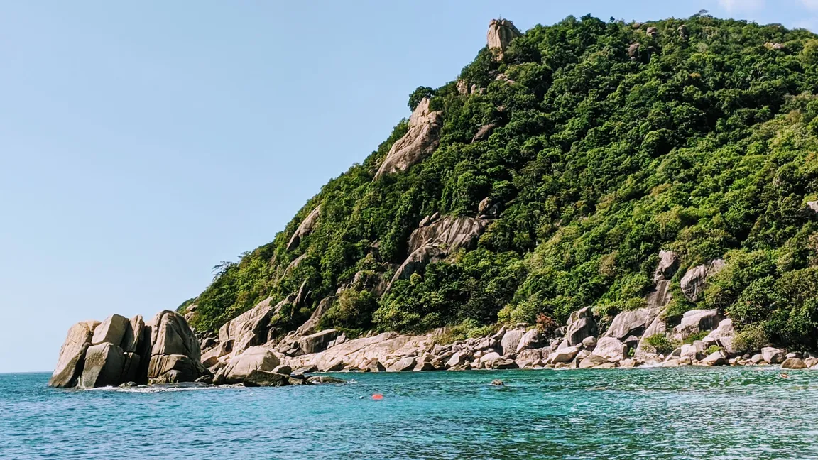 Tanote Bay