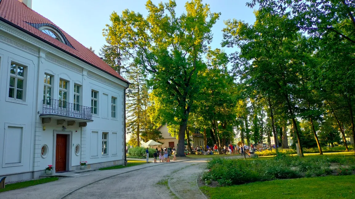 Pałac w Chrzęsnem