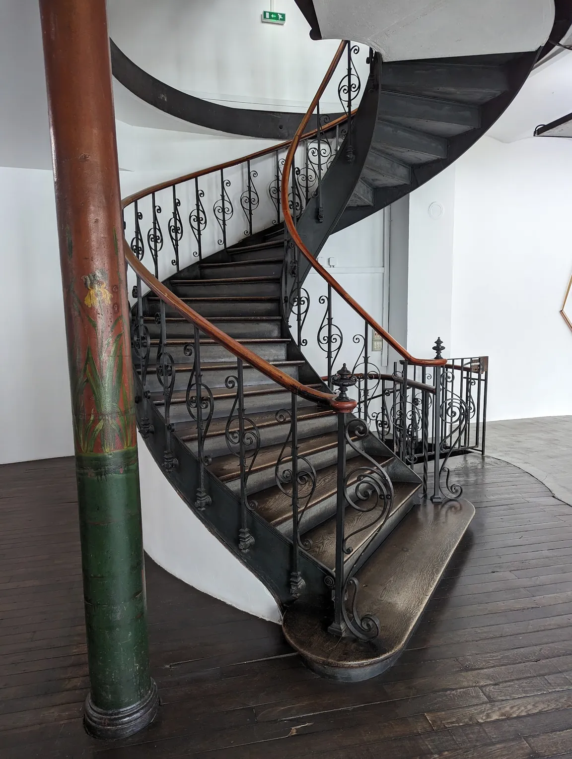 ECCAS - European contemporary artistic actions Center