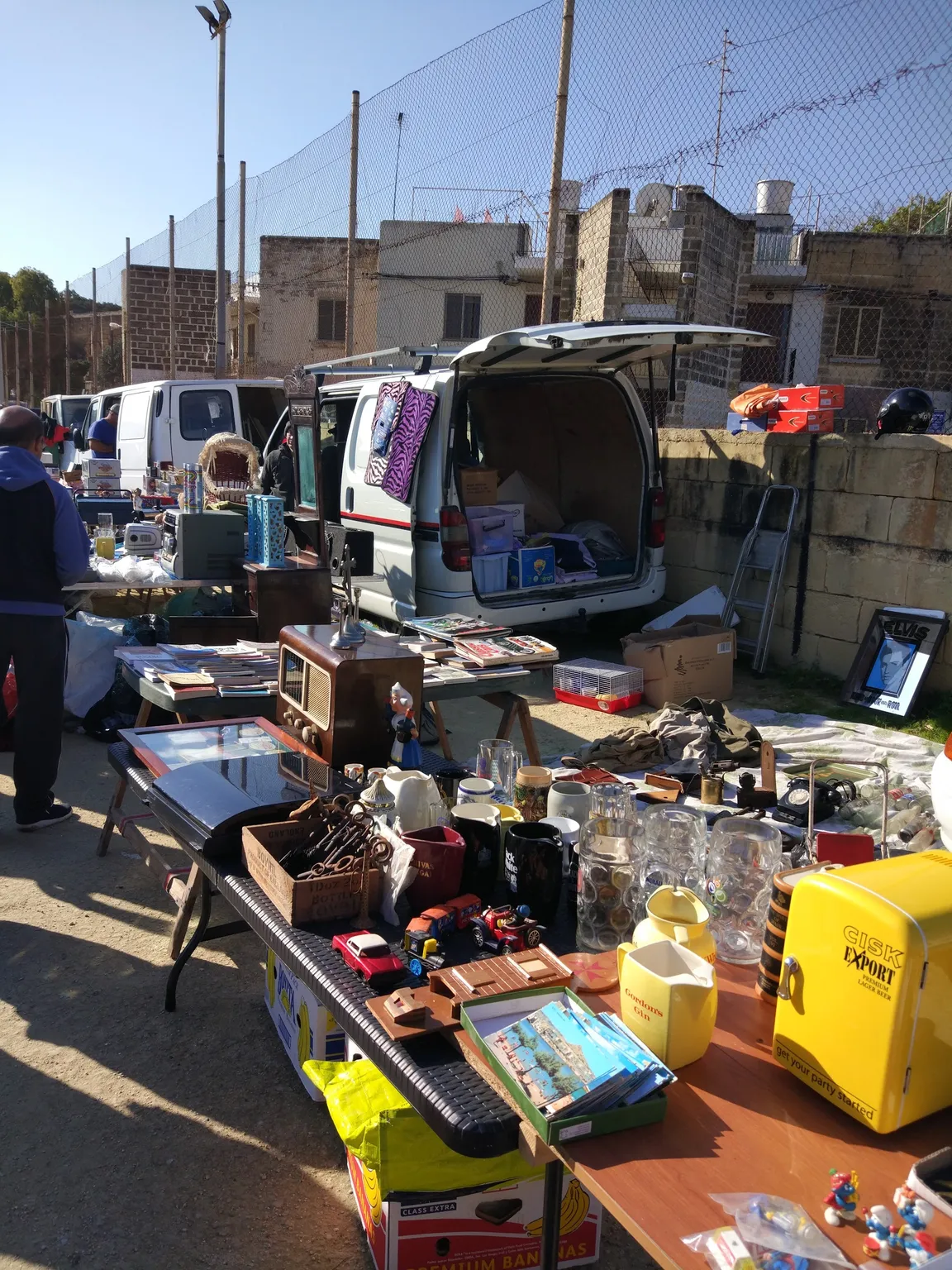 Birgu Flea Market / Car boot Sale