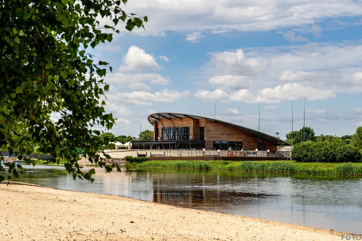 Wyspa Wisła - Restauracja, Sala Weselna, Noclegi, Rodzinny Park Tematyczny