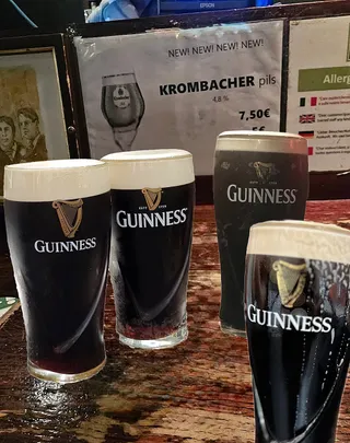 Scholars Lounge Irish Pub