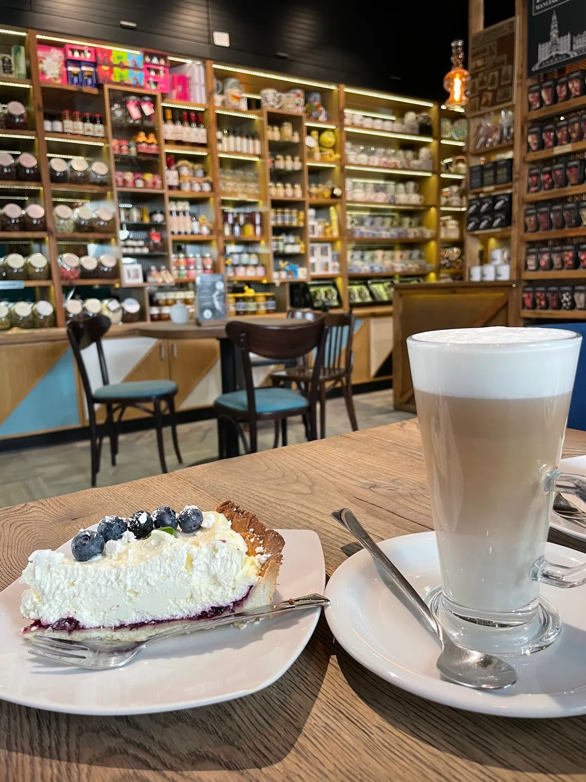 Kawa na Ławę - kawiarnia z grami planszowymi